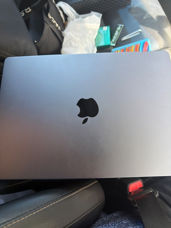 MacBookPro 2023年モデル 14インチ M3 8CPU 10GPU （PC・タブレット）の商品画像 - 査定依頼日：2026年6月4日 - 最高査定価格：88,100円
