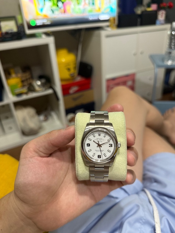 ロレックス エアキング 114200（高級時計）の商品画像 - 査定依頼日：2025年11月9日 - 最高査定価格：830,000円