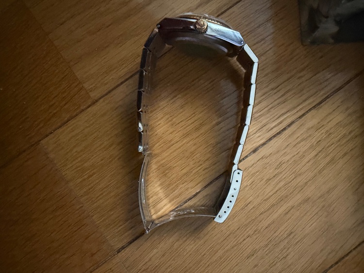 ロレックス デイトジャスト 1701（高級時計）の商品画像 - 査定依頼日：2026年4月12日 - 最高査定価格：960,000円