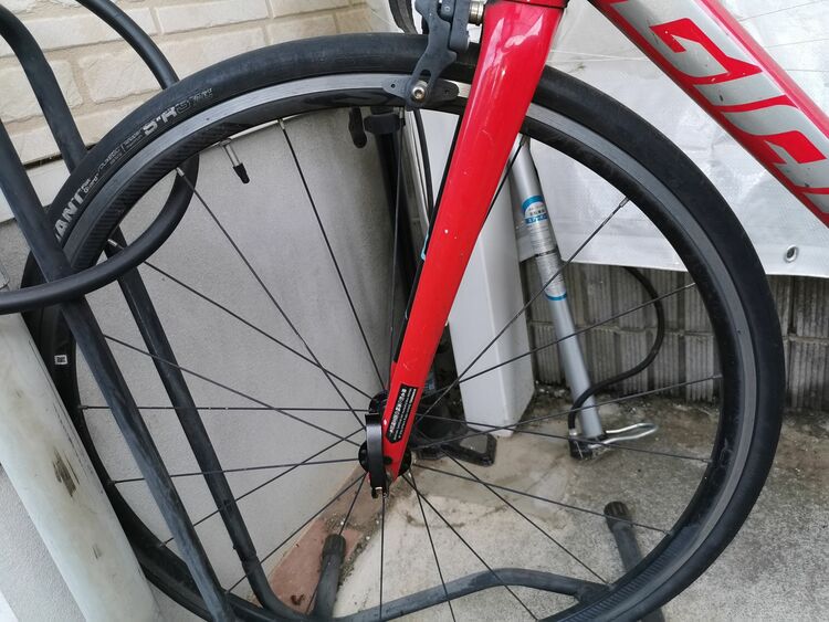 GIANT  CONTEND2（自転車）の商品画像 - 査定依頼日：2025年10月12日 - 最高査定価格：10,000円