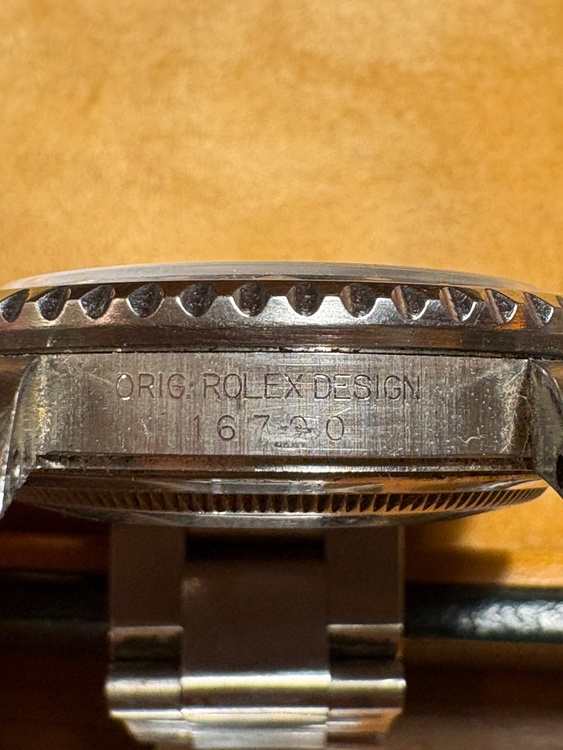 ロレックス GMTマスター 1670（高級時計）の商品画像 - 査定依頼日：2026年3月3日 - 最高査定価格：1,600,000円