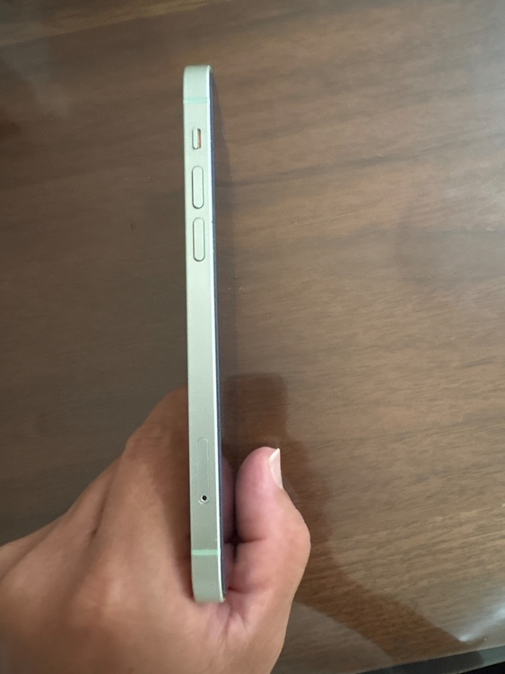 iPhone12（スマホ）の商品画像 - 査定依頼日：2026年7月31日 - 最高査定価格：22,500円