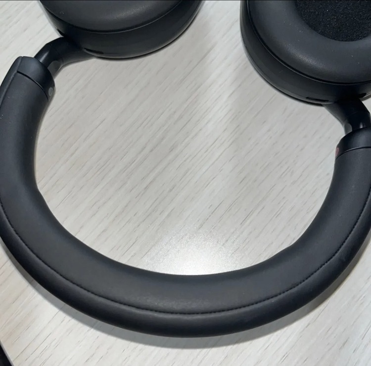 SONY wh-1000xm5（オーディオ・スピーカー）の商品画像 - 査定依頼日：2026年3月17日 - 最高査定価格：10,000円