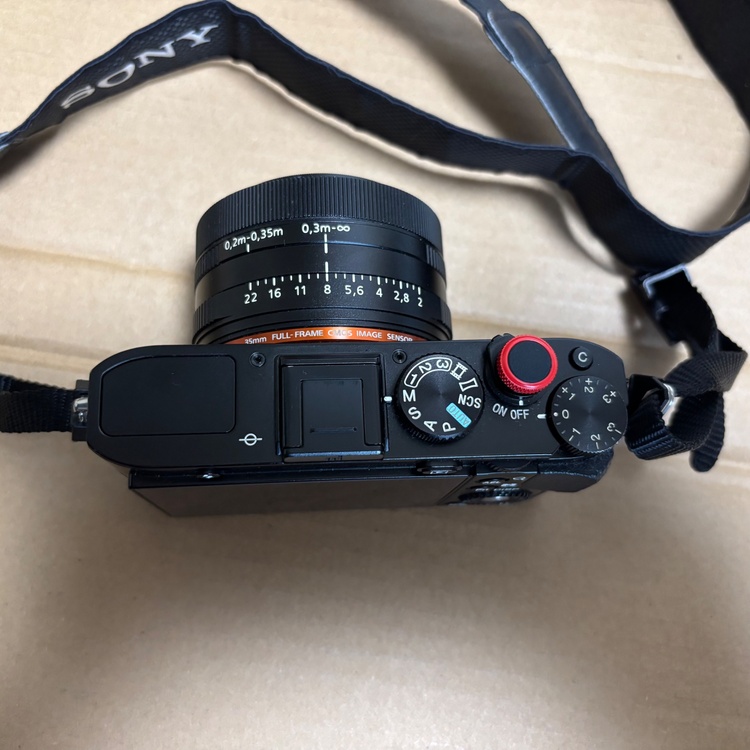 rx1r（カメラ）の商品画像 - 査定依頼日：2026年6月13日 - 最高査定価格：75,000円