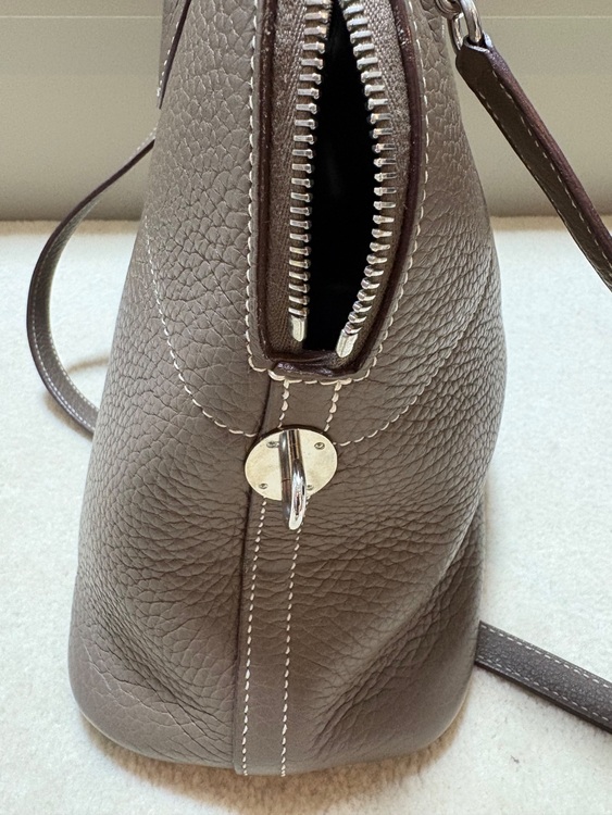 ボリード31 エトゥープ（ブランドバッグ）の商品画像 - 査定依頼日：2025年8月18日 - 最高査定価格：600,000円