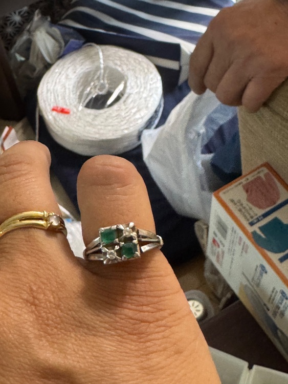 サファイヤ（金・貴金属）の商品画像 - 査定依頼日：2025年9月1日 - 最高査定価格：50,000円