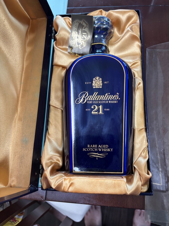 Ballantines 21years（お酒）の商品画像 - 査定依頼日：2025年6月21日 - 最高査定価格：6,500円
