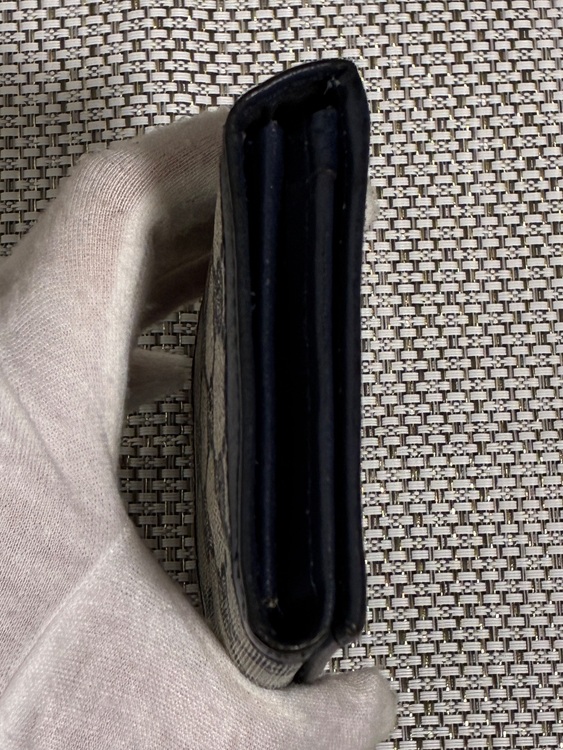 グッチ　シェリーライン　二つ折り長財布（ブランド財布・小物）の商品画像 - 査定依頼日：2025年9月30日 - 最高査定価格：100,000円