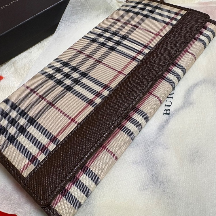 その他 バーバリー （ブランドバッグ）の商品画像 - 査定依頼日：2025年11月14日 - 最高査定価格：3,000円