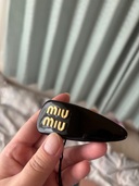 ミュウミュウ ロゴ バレッタ GP×パテント（ブランド財布・小物）の商品画像 - 査定依頼日：2025年8月2日 - 最高査定価格：12,000円