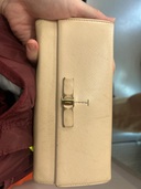 フェラガモ  （ブランドバッグ）の商品画像 - 査定依頼日：2025年6月7日 - 最高査定価格：5,000円