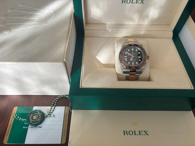 ロレックス GMTマスター （高級時計）の商品画像 - 査定依頼日：2025年1月29日 - 最高査定価格：2,750,000円