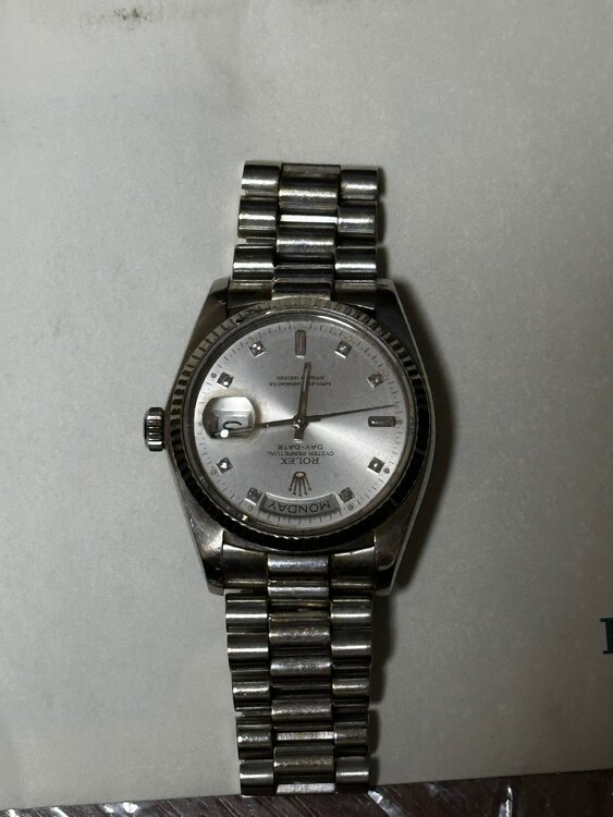 18039（高級時計）の商品画像 - 査定依頼日：2025年2月3日 - 最高査定価格：2,130,000円