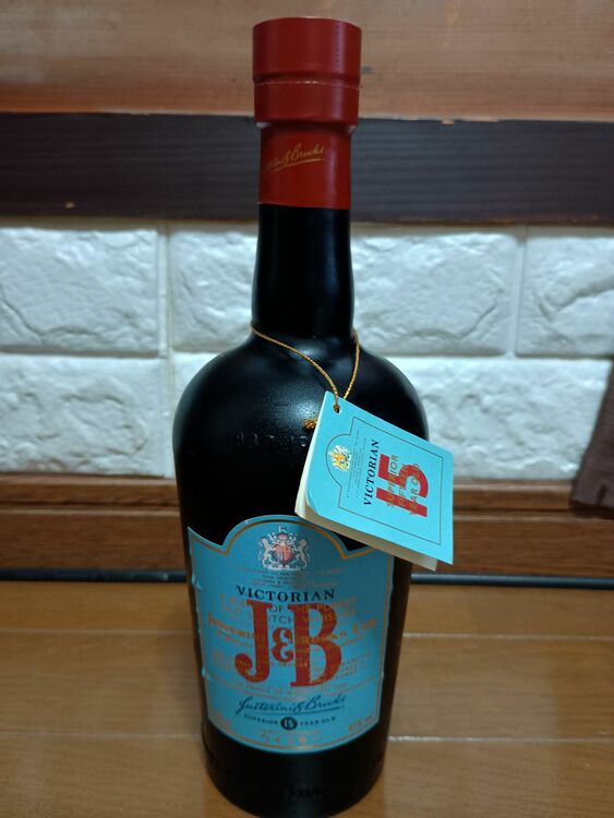 J＆B VICTORIAN（お酒）の商品画像 - 査定依頼日：2025年11月1日 - 最高査定価格：2,000円