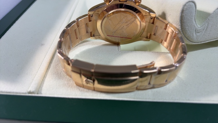 ロレックス デイトナ （高級時計）の商品画像 - 査定依頼日：2026年3月18日 - 最高査定価格：60,000,000円