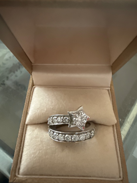 ダイヤ 指輪（金・貴金属）の商品画像 - 査定依頼日：2025年10月19日 - 最高査定価格：180,000円