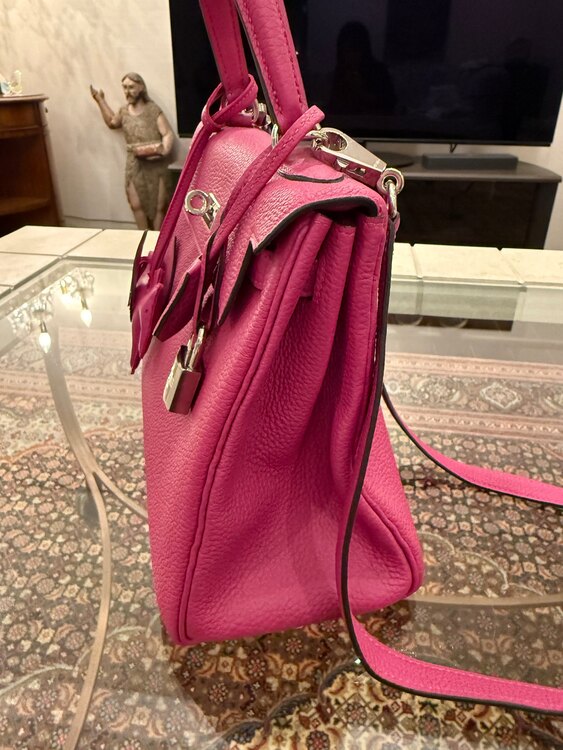 エルメスケリー25ローズパープル（ブランドバッグ）の商品画像 - 査定依頼日：2025年4月2日 - 最高査定価格：2,200,000円