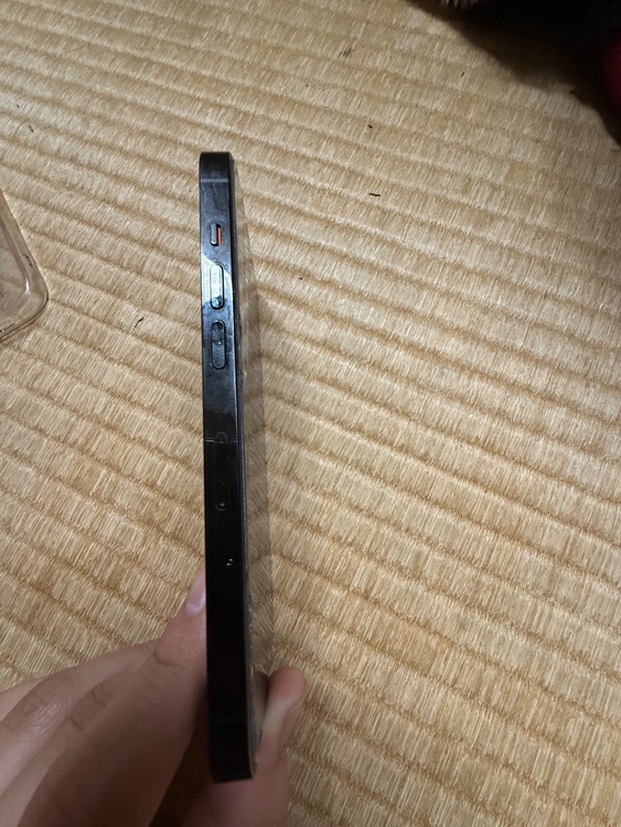 iPhone iPhone 14 Pro 128GB au（スマホ）の商品画像 - 査定依頼日：2026年6月14日 - 最高査定価格：50,000円