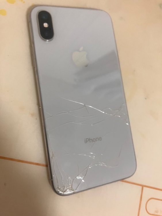 iPhoneX 256GB SIMフリー（スマホ）の商品画像 - 査定依頼日：2026年2月6日 - 最高査定価格：11,000円