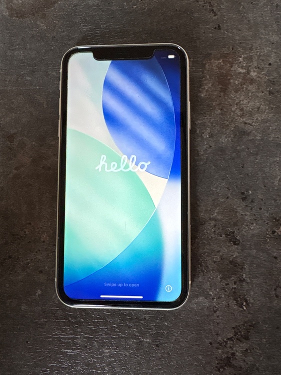 iPhone11 128GB au（スマホ）の商品画像 - 査定依頼日：2026年3月1日 - 最高査定価格：21,000円