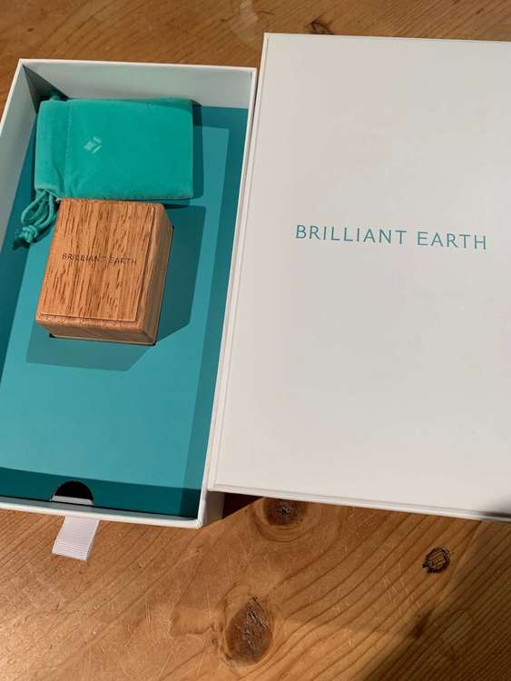 Brilliant Earthプラチナダイヤモンドリング（宝石）の商品画像 - 査定依頼日：2023年1月21日 - 最高査定価格：450,000円