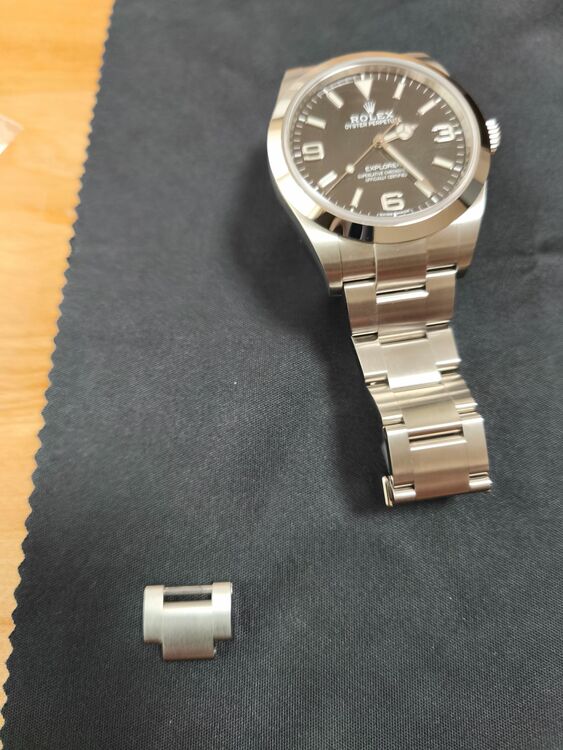 ロレックス エクスプローラー 214270 ランダム（高級時計）の商品画像 - 査定依頼日：2025年10月7日 - 最高査定価格：1,150,000円