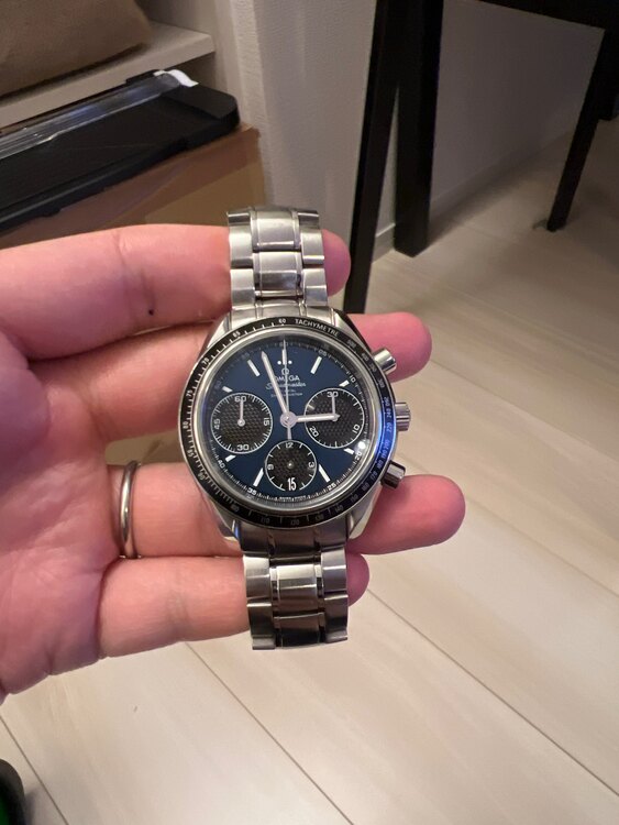 オメガ スピードマスター 3263040500300（高級時計）の商品画像 - 査定依頼日：2025年5月14日 - 最高査定価格：385,000円
