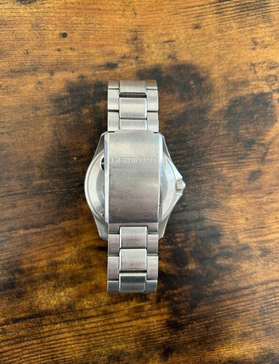 その他 その他 H64611（高級時計）の商品画像 - 査定依頼日：2025年3月16日 - 最高査定価格：16,500円