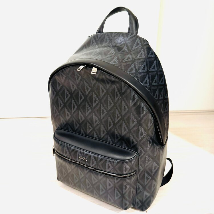 DIOR CDダイヤモンドバックパック（ブランドバッグ）の商品画像 - 査定依頼日：2025年3月3日 - 最高査定価格：200,000円