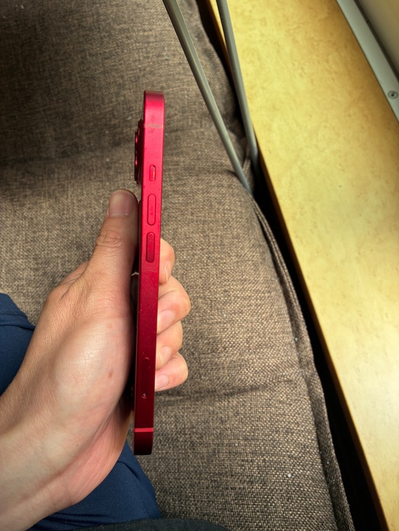 iPhone iPhone 13 128GB Softbank（スマホ）の商品画像 - 査定依頼日：2026年5月24日 - 最高査定価格：28,000円