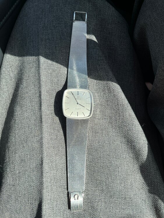 OMEGA DE VILLE QUARTZ（高級時計）の商品画像 - 査定依頼日：2025年5月7日 - 最高査定価格：25,000円