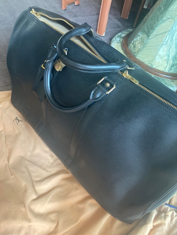 ルイヴィトン エピ （ブランドバッグ）の商品画像 - 査定依頼日：2025年9月17日 - 最高査定価格：70,000円