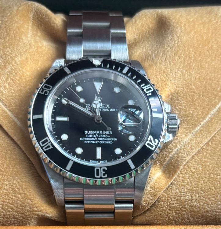 ロレックス サブマリーナー ロレックスサブマリーナ（高級時計）の商品画像 - 査定依頼日：2025年6月27日 - 最高査定価格：1,300,000円