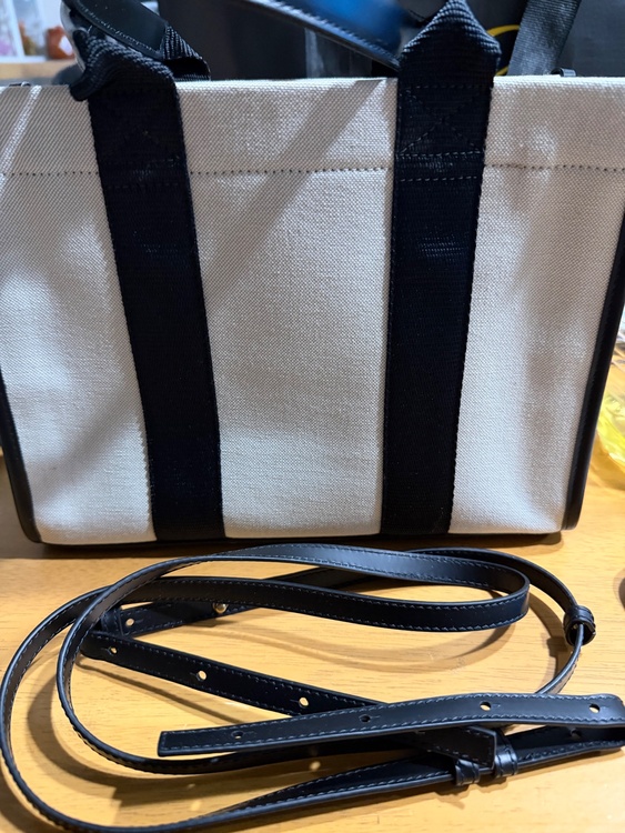 キャンバストート（ブランドバッグ）の商品画像 - 査定依頼日：2025年12月8日 - 最高査定価格：65,000円