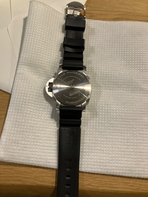 パネライ サブマーシブル pam0297（高級時計）の商品画像 - 査定依頼日：2025年8月25日 - 最高査定価格：850,000円