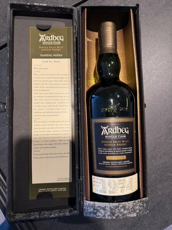 ウイスキー アードベッグ （お酒）の商品画像 - 査定依頼日：2025年3月18日 - 最高査定価格：336,000円