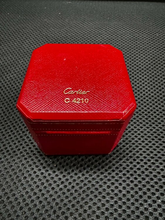 カルティエ ヴァンドーム ルイ カルティエ スリーカラー リング 750 サイズ（金・貴金属）の商品画像 - 査定依頼日：2026年7月12日 - 最高査定価格：100,000円