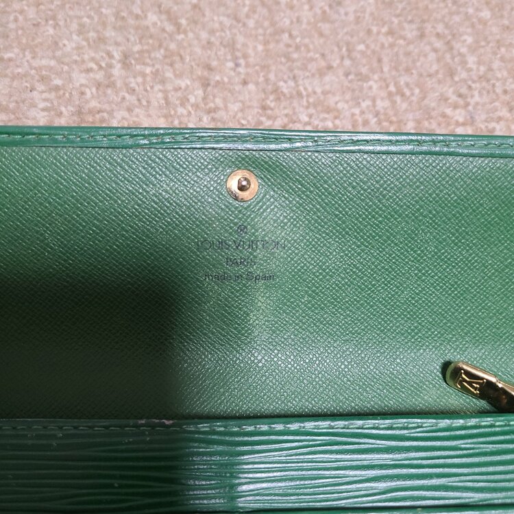 ヴィトン（ブランド財布・小物）の商品画像 - 査定依頼日：2026年2月11日 - 最高査定価格：6,000円