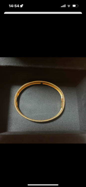 ヴァンクリーフアンドアーペル　ペルレバングル（金・貴金属）の商品画像 - 査定依頼日：2025年1月27日 - 最高査定価格：650,000円