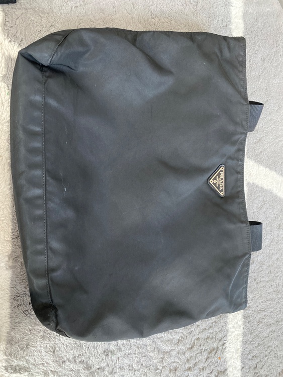 プラダ  （ブランドバッグ）の商品画像 - 査定依頼日：2025年8月31日 - 最高査定価格：20,000円