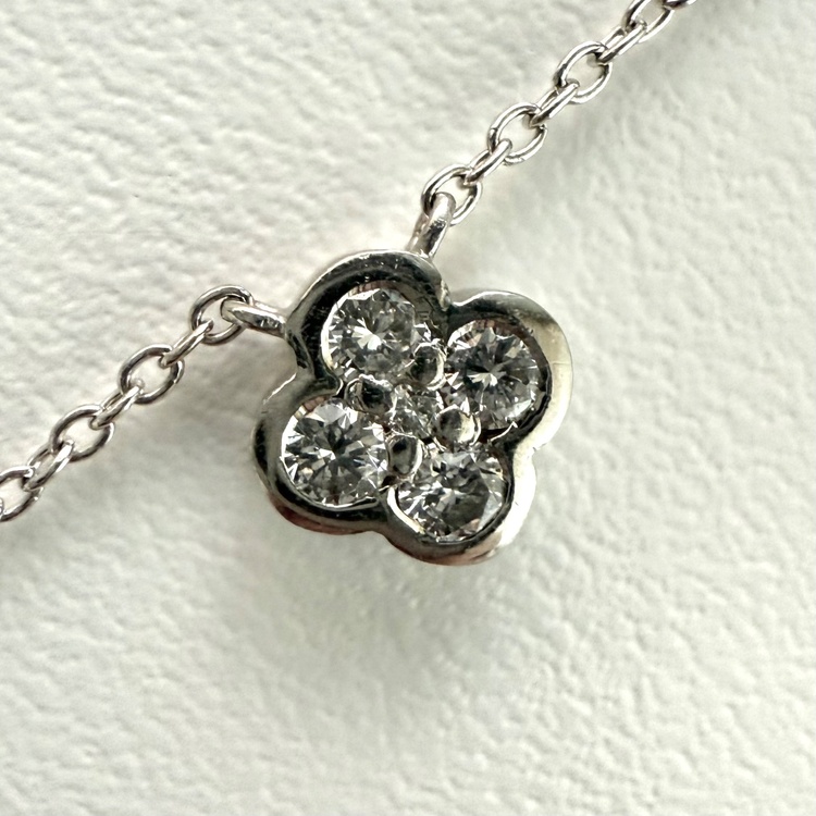 ヴァンドーム青山　プラチナ950 850 ダイヤ0.17ct ネックレス（金・貴金属）の商品画像 - 査定依頼日：2026年3月2日 - 最高査定価格：35,000円