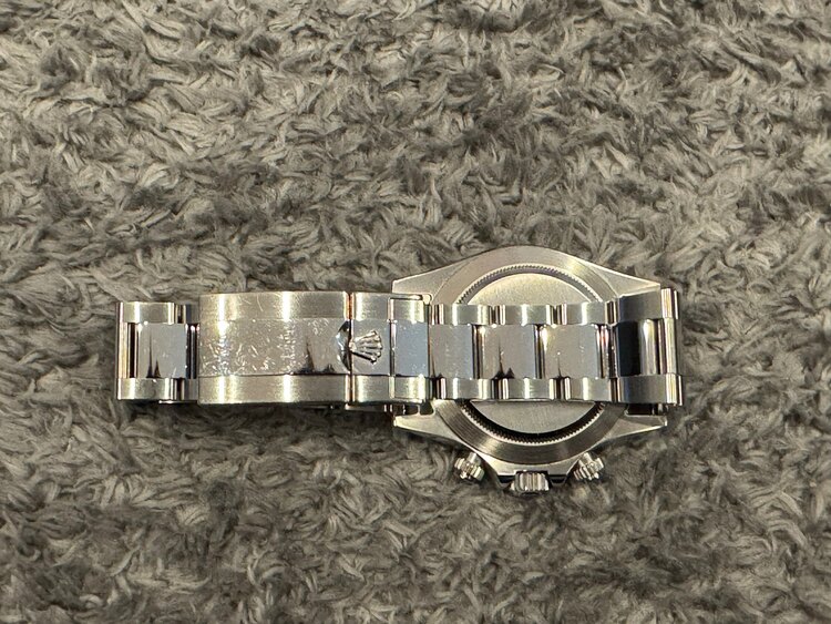 ロレックス デイトナ 116500lm（高級時計）の商品画像 - 査定依頼日：2024年12月19日 - 最高査定価格：4,100,000円