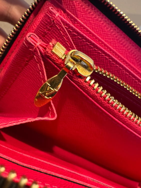 ルイヴィトン マルチカラー （ブランドバッグ）の商品画像 - 査定依頼日：2026年2月7日 - 最高査定価格：40,000円