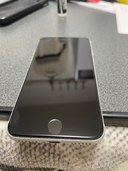 iPhone SE（スマホ）の商品画像 - 査定依頼日：2022年12月1日 - 最高査定価格：15,100円