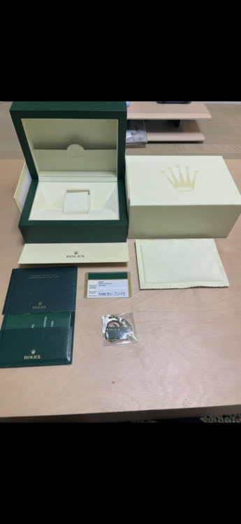 ロレックス デイトナ 11651LN（高級時計）の商品画像 - 査定依頼日：2025年12月10日 - 最高査定価格：5,650,000円