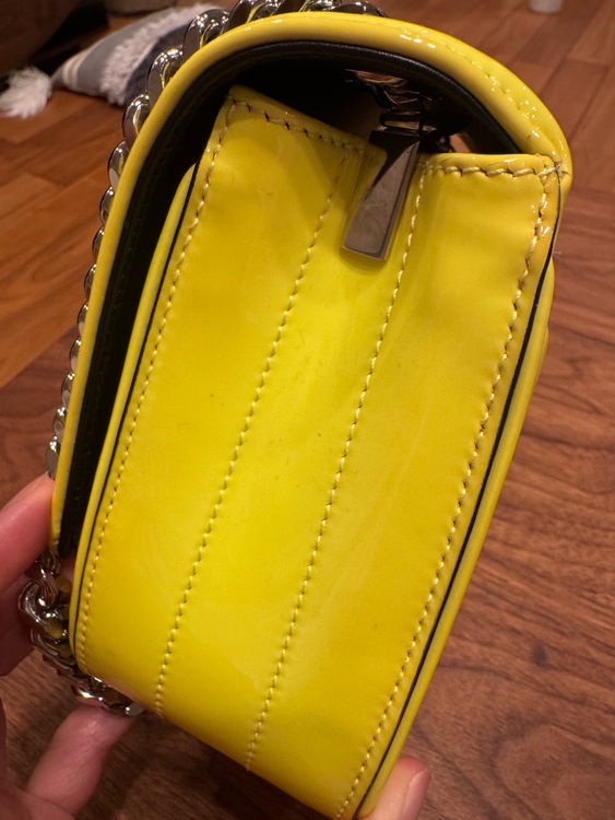 イブサンローラン  （ブランドバッグ）の商品画像 - 査定依頼日：2025年10月10日 - 最高査定価格：80,000円