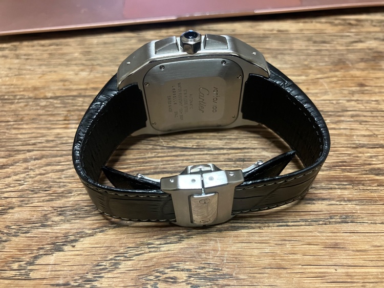 サントス100 クロノグラフ（高級時計）の商品画像 - 査定依頼日：2026年3月9日 - 最高査定価格：750,000円