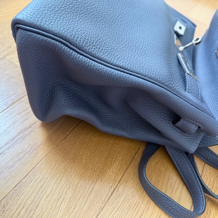 HERMES エルメス ケリー 内縫い ネイビーシルバー金具　28（ブランドバッグ）の商品画像 - 査定依頼日：2026年9月21日 - 最高査定価格：2,000,000円