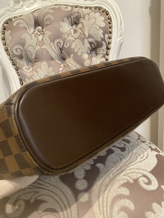 LOUIS VUITTON サリア・オリゾンタル ハンドバッグ ダミエ・エベヌ （ブランドバッグ）の商品画像 - 査定依頼日：2022年6月7日 - 最高査定価格：70,000円