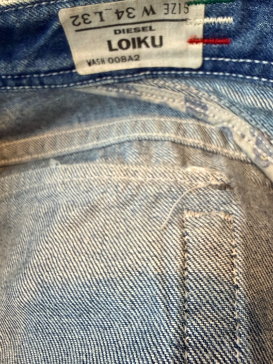DIESEL ルーズストレート デニムパンツ W34 LOIKU（WASH 008A2）（古着・ファッション）の商品画像 - 査定依頼日：2026年8月9日 - 最高査定価格：100,000円